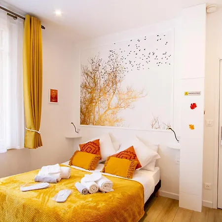 Promenade D'automne - Netflix & Wifi - Climatisation- Parking Gratuit - Check-in 24h24 - Emplacement Velos - Goodmarning * Châlons-en-Champagne