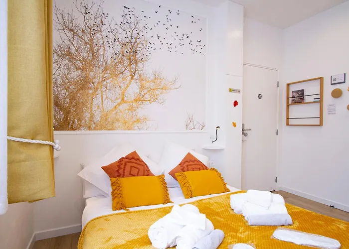 Promenade D'automne - Netflix & Wifi - Climatisation- Parking Gratuit - Check-in 24h24 - Emplacement Velos - Goodmarning Lägenhet