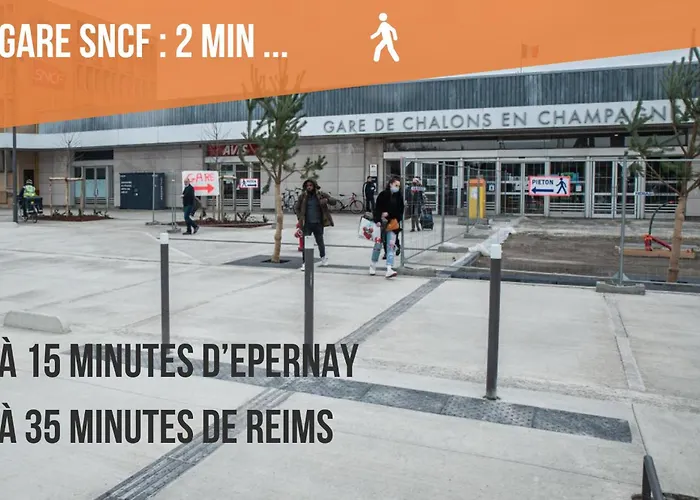 Promenade D'automne - Netflix & Wifi - Climatisation- Parking Gratuit - Check-in 24h24 - Emplacement Velos - Goodmarning * Châlons-en-Champagne